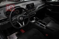 نيسان ألتيما